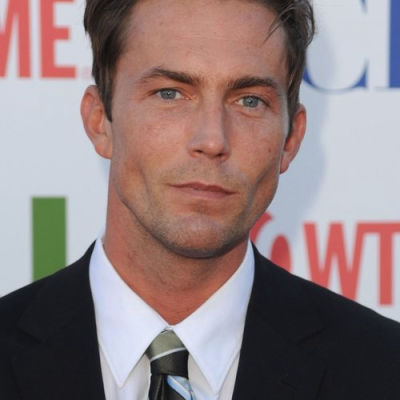desmond-harrington